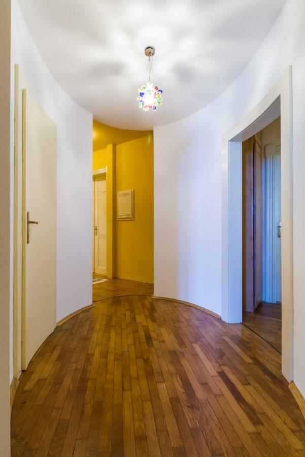 Apartment Victor プラハ エクステリア 写真