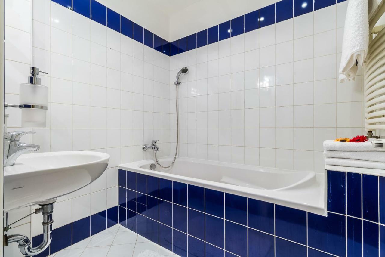Apartment Victor プラハ エクステリア 写真
